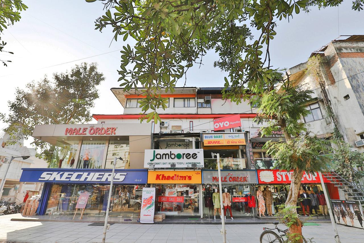 Oyo 4605 Hotel Aakarsh 达兰萨拉 外观 照片